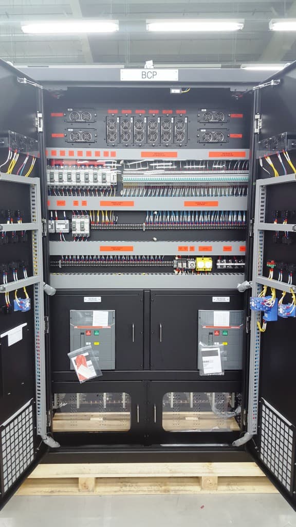 ESS _Energy Storage System_ BCP _Battery Control Panel_